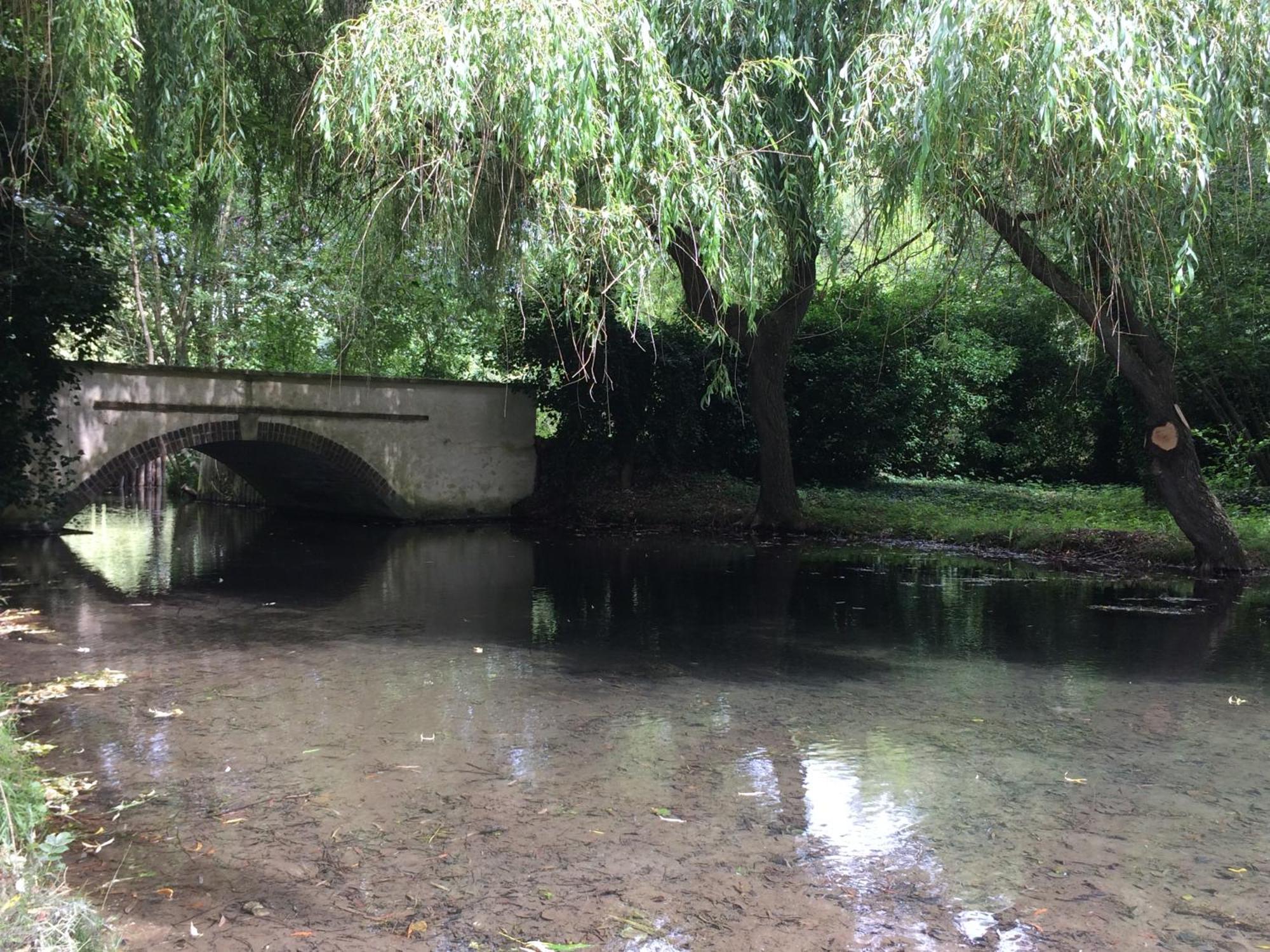 克洛斯莫德图尔住宿加早餐旅馆 Fontaine-sous-Jouy 外观 照片